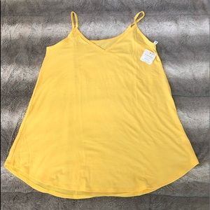 NWT Versatile Strap Tank Top Lrg